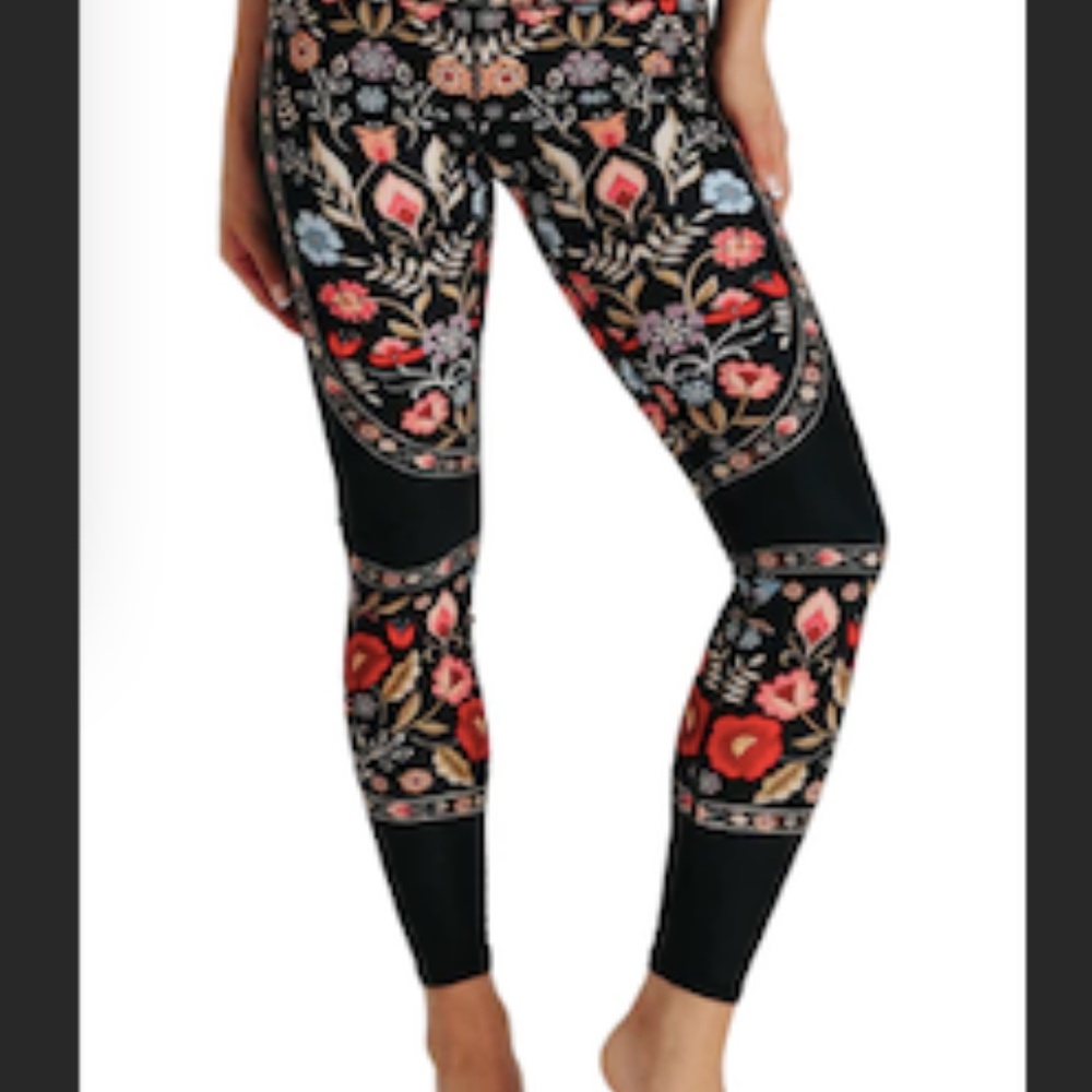 Yoga Democracy Free Range Leggings Rustica Sz M